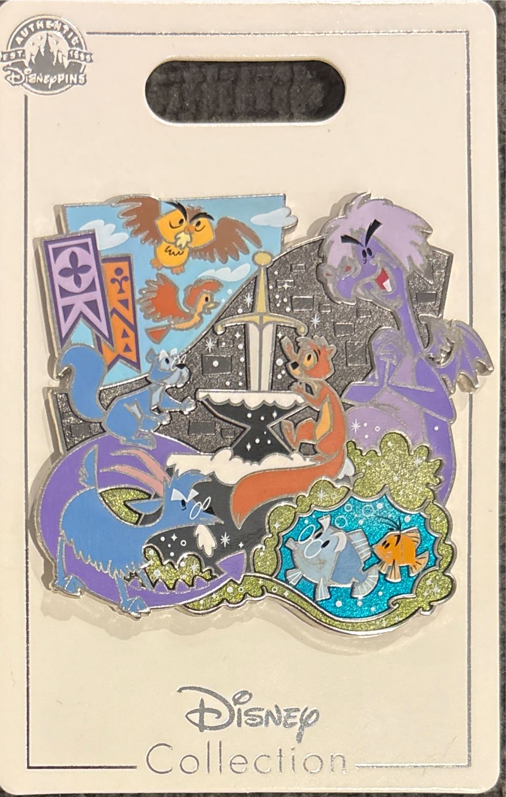 Supporting Cast -Sword In The Stone - Disney pin collectible [Barcode 400935663484] - Main Image 3