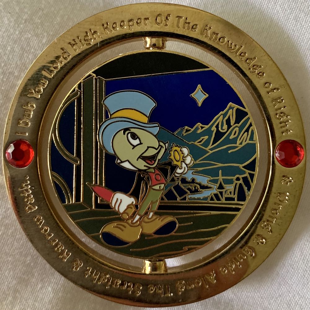 Enchanted Emblems: Pinocchio - Spinner pin collectible - Main Image 2