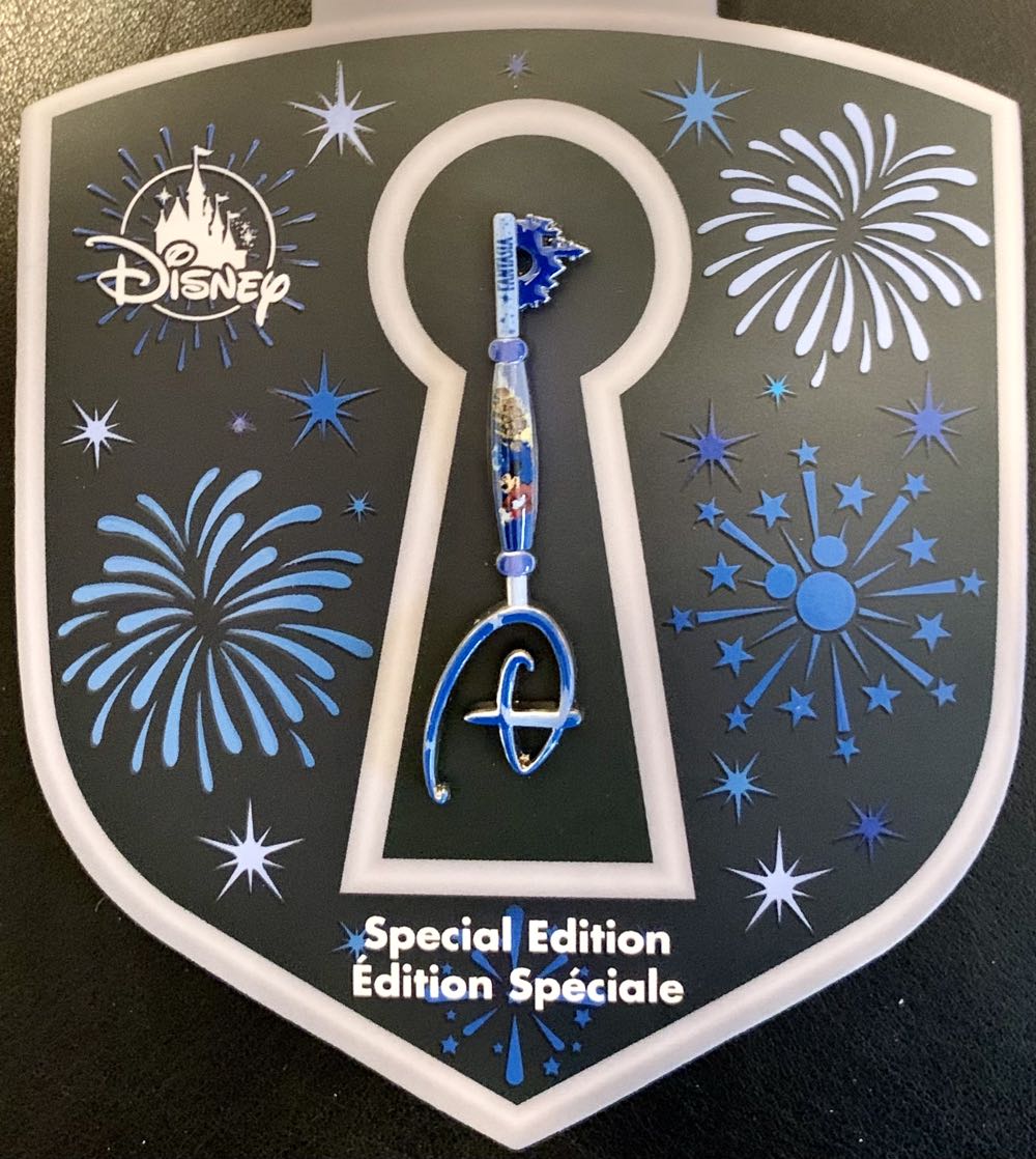 Fantasia Sorcerer Mickey Special Edition Key - Key pin collectible - Main Image 2