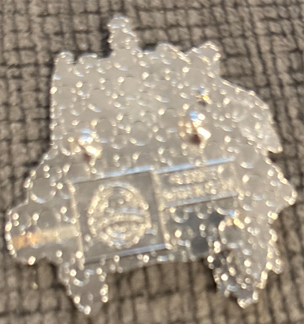 Haunted Mansion - Bride W/Mansion - Disney pin collectible [Barcode 400922863637] - Main Image 3