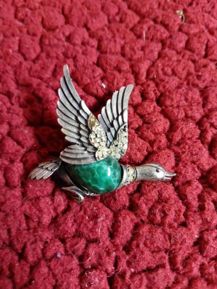 Disney Pin Trading Around The World Donald Duck Mechanical Gears Pin E