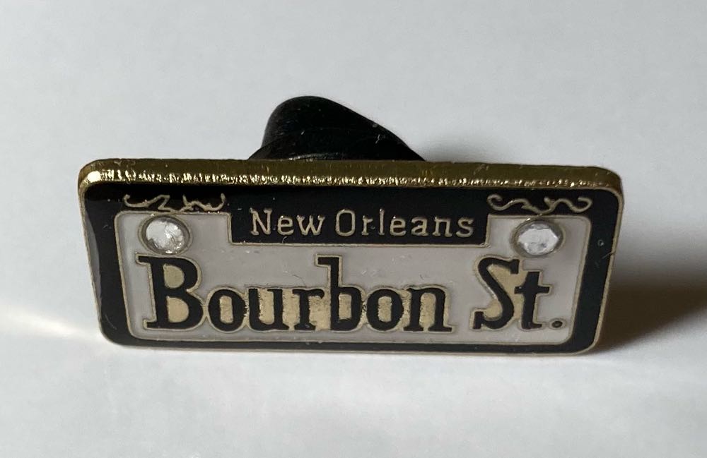 Epcot - Mickey Mouse & Spaceship Earth