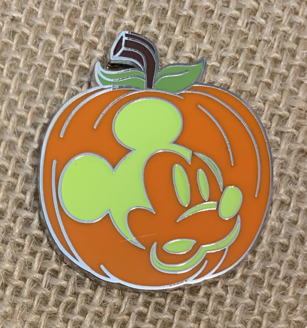 NYCC 2021 Exclusive Diablo Tyrael Figpin Blizzard Le