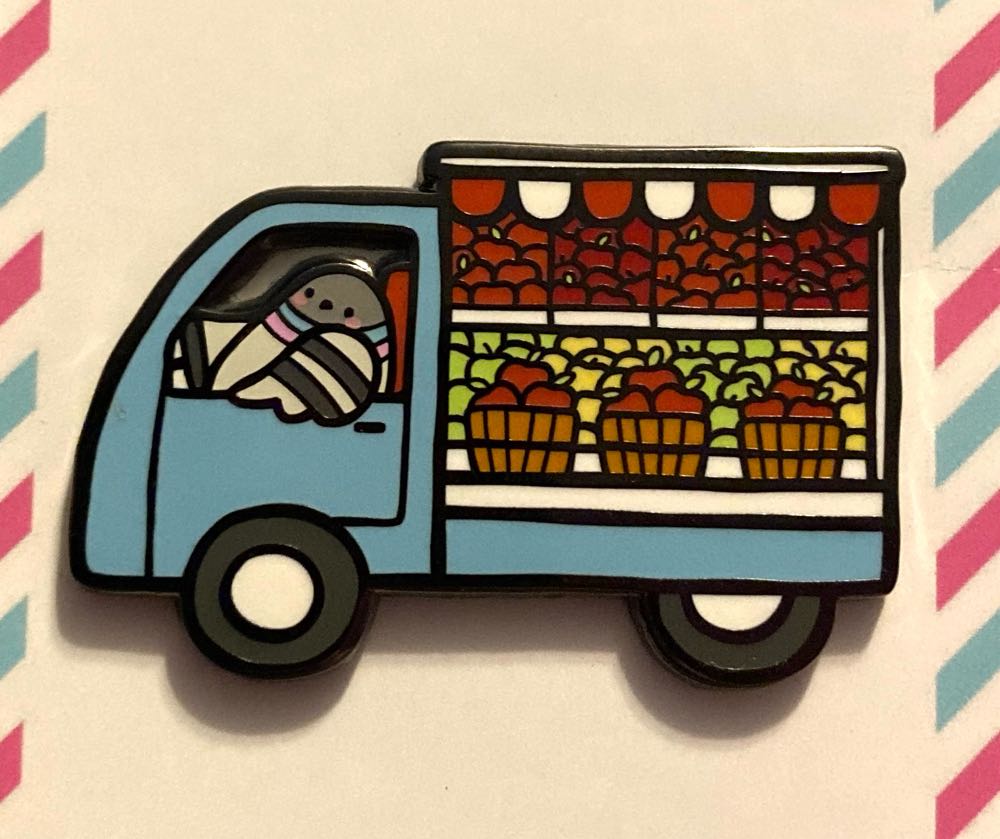 Disney Mickey And Minnie Mouse Couples Pin Set