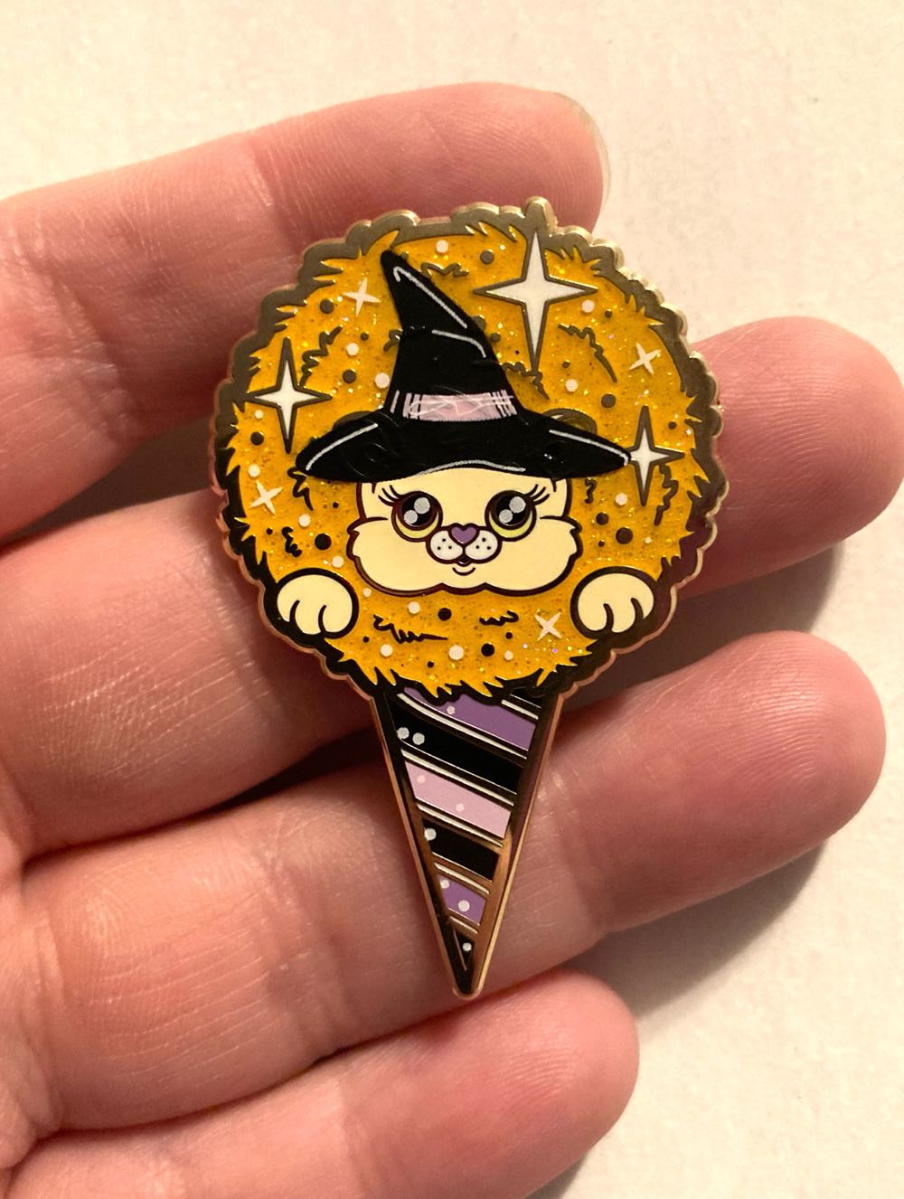 FiGPiN - Alien As Carl 458 & Alien As Russell 459