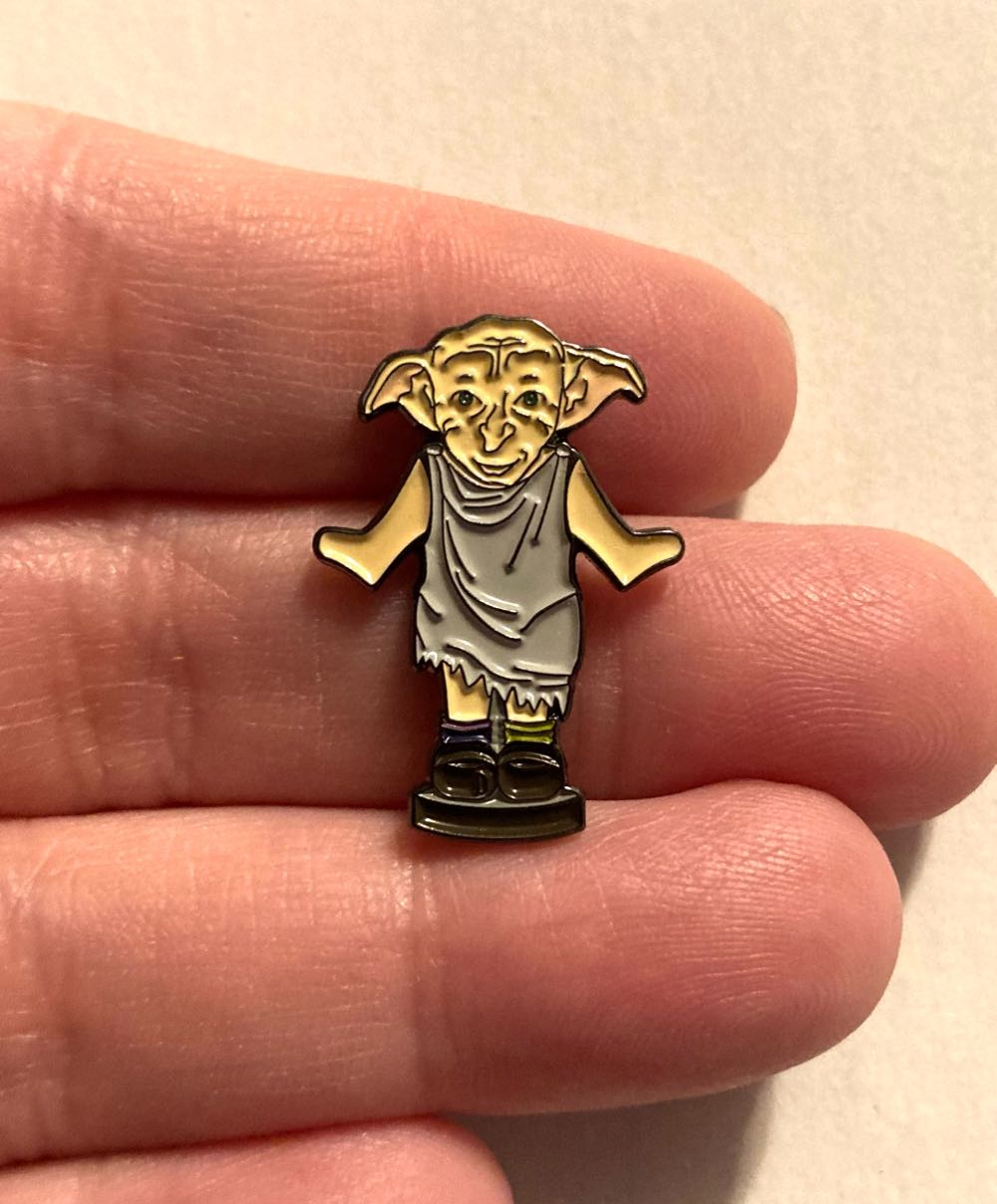 30990 - D23 - Gold Member Gift 2020 - Vintage Travel Logos - Pizza Planet ONLY