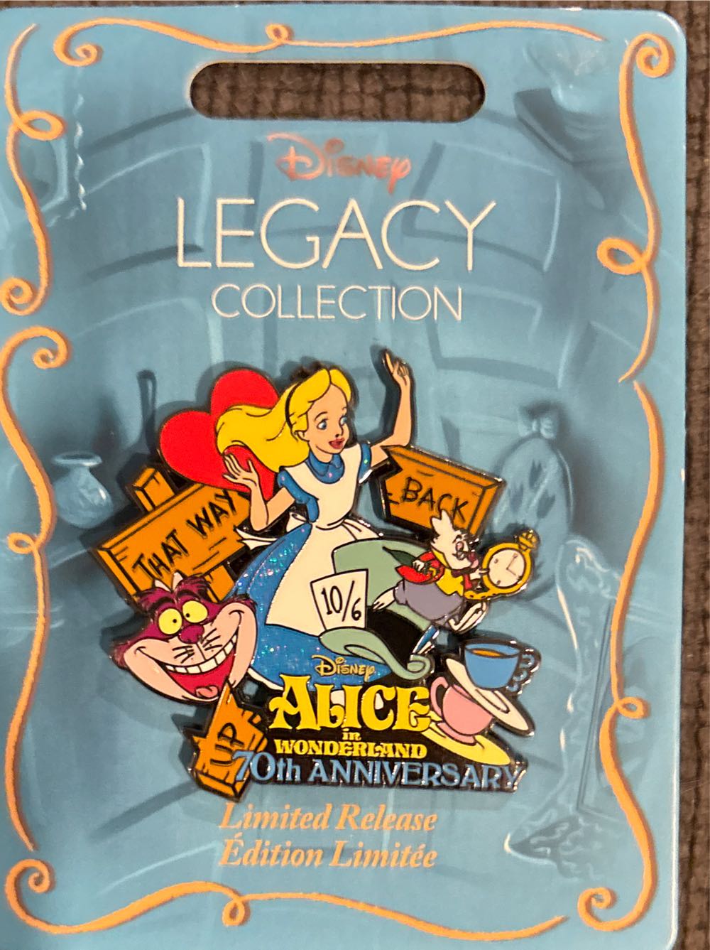 Alice In Wonderland 70th Anniversary - Disney Pin pin collectible [Barcode 465054087870] - Main Image 3
