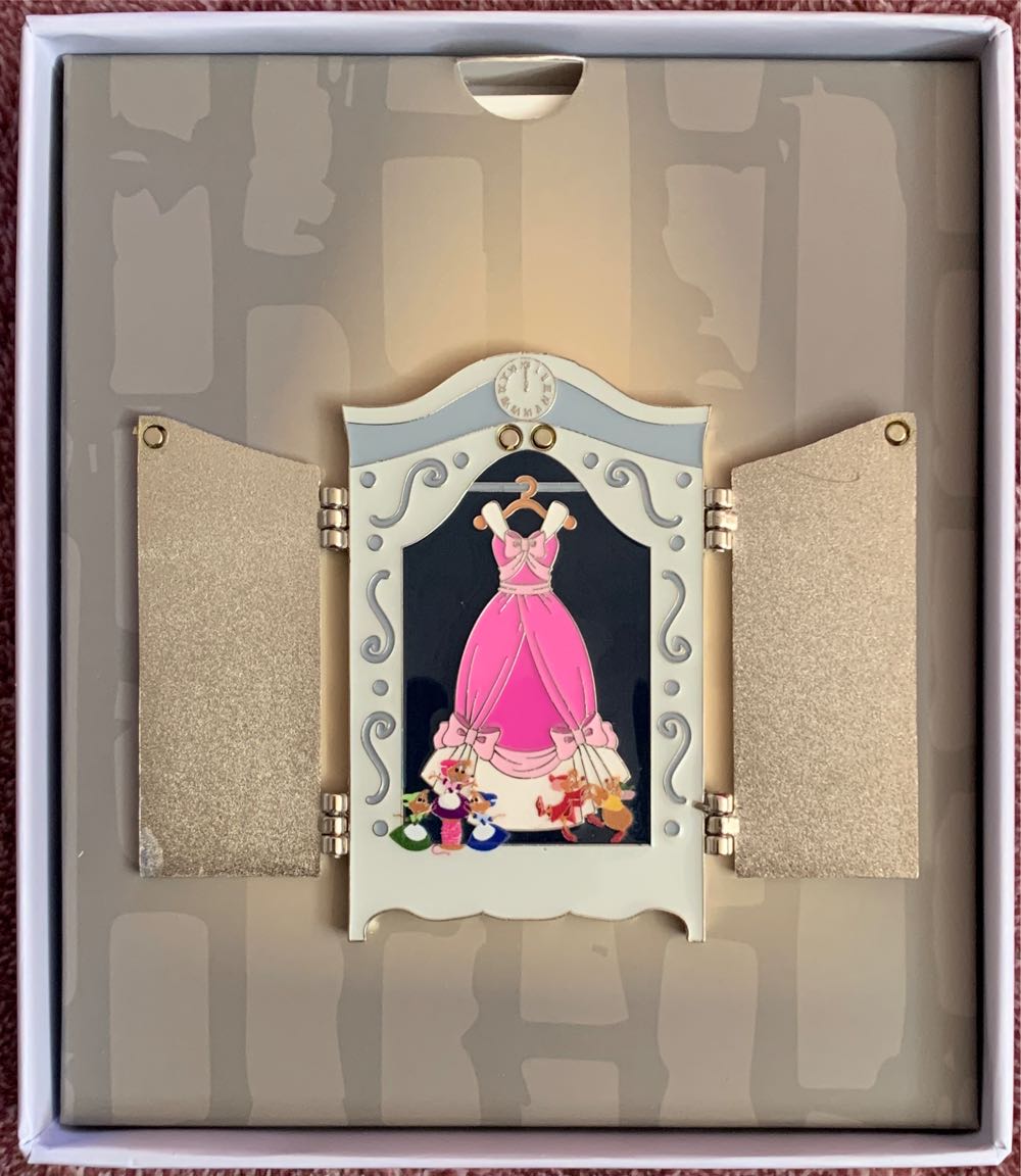 Loungefly Disney Cinderella Limited Edition Pin  pin collectible [Barcode 671803359963] - Main Image 2