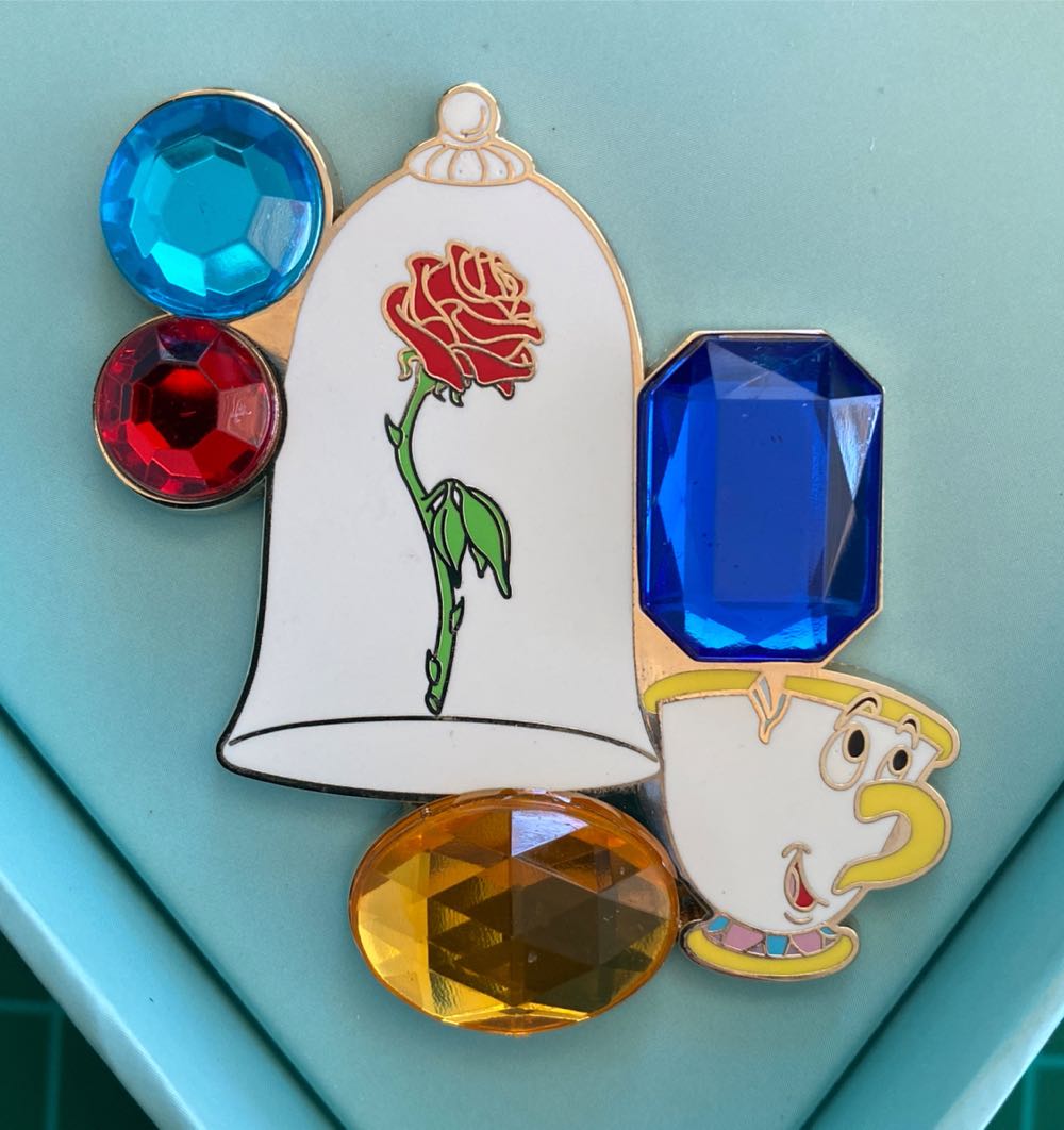 Glitzy Gear LE - Beauty And The Beast - Limited Edition pin collectible [Barcode 400928563739] - Main Image 2