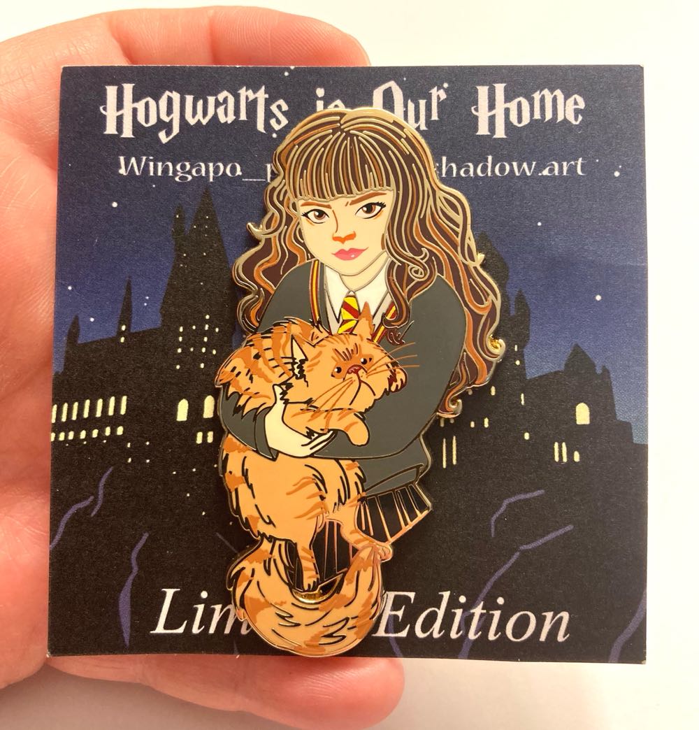 Jumbo Heroes Vs Villains Logo