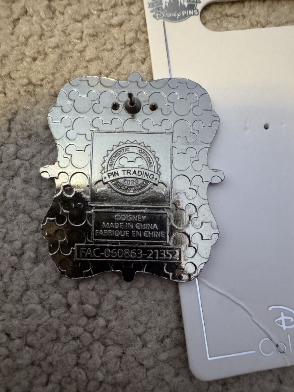 Disney Epcot Italy World Showcase Mickey And Minnie Italia Pin - Open Edition pin collectible [Barcode 400934113485] - Main Image 2