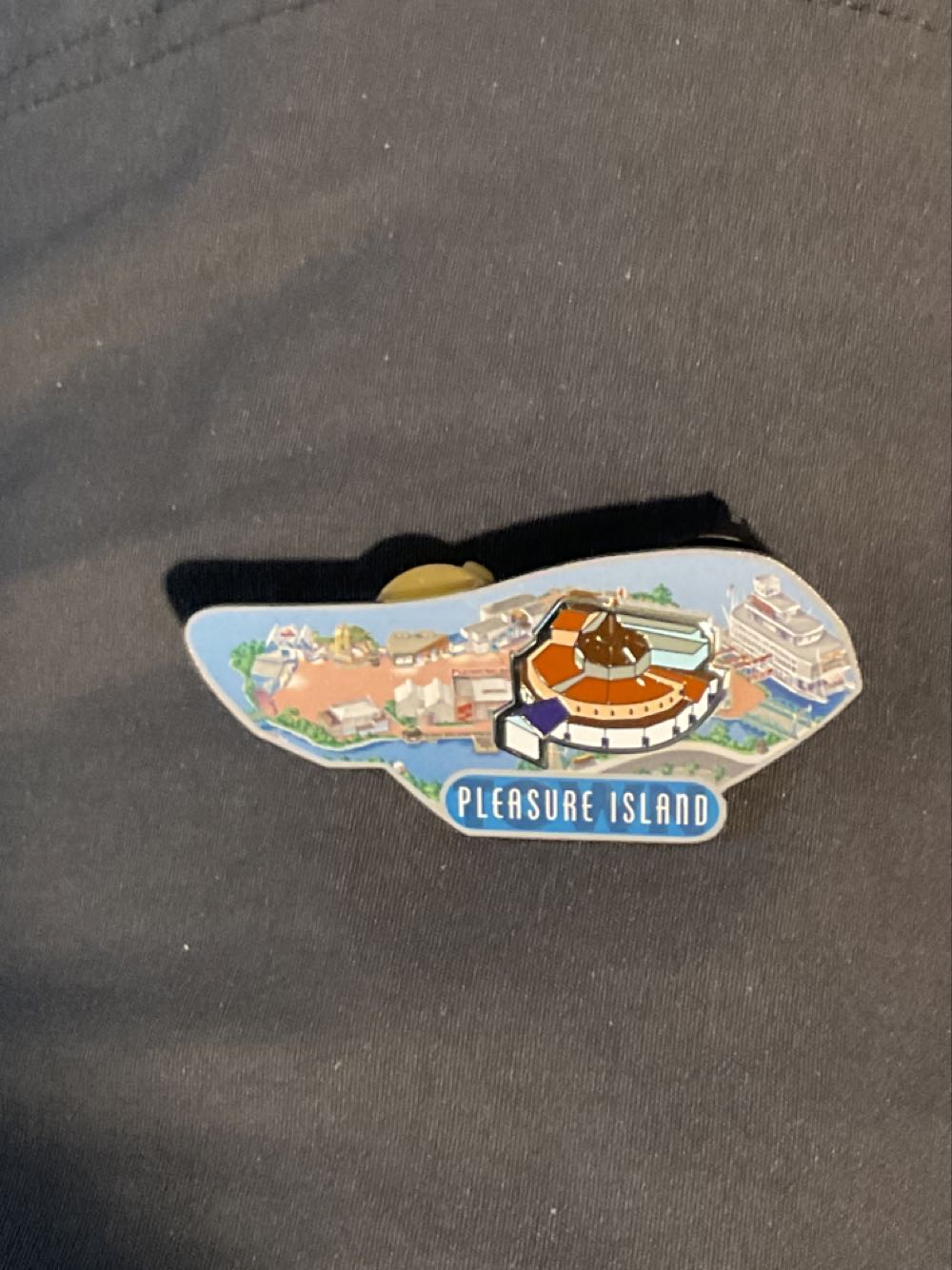 Walt Disney Pins Trading Disney Pins Value Of ... Pinpics  pin collectible - Main Image 3