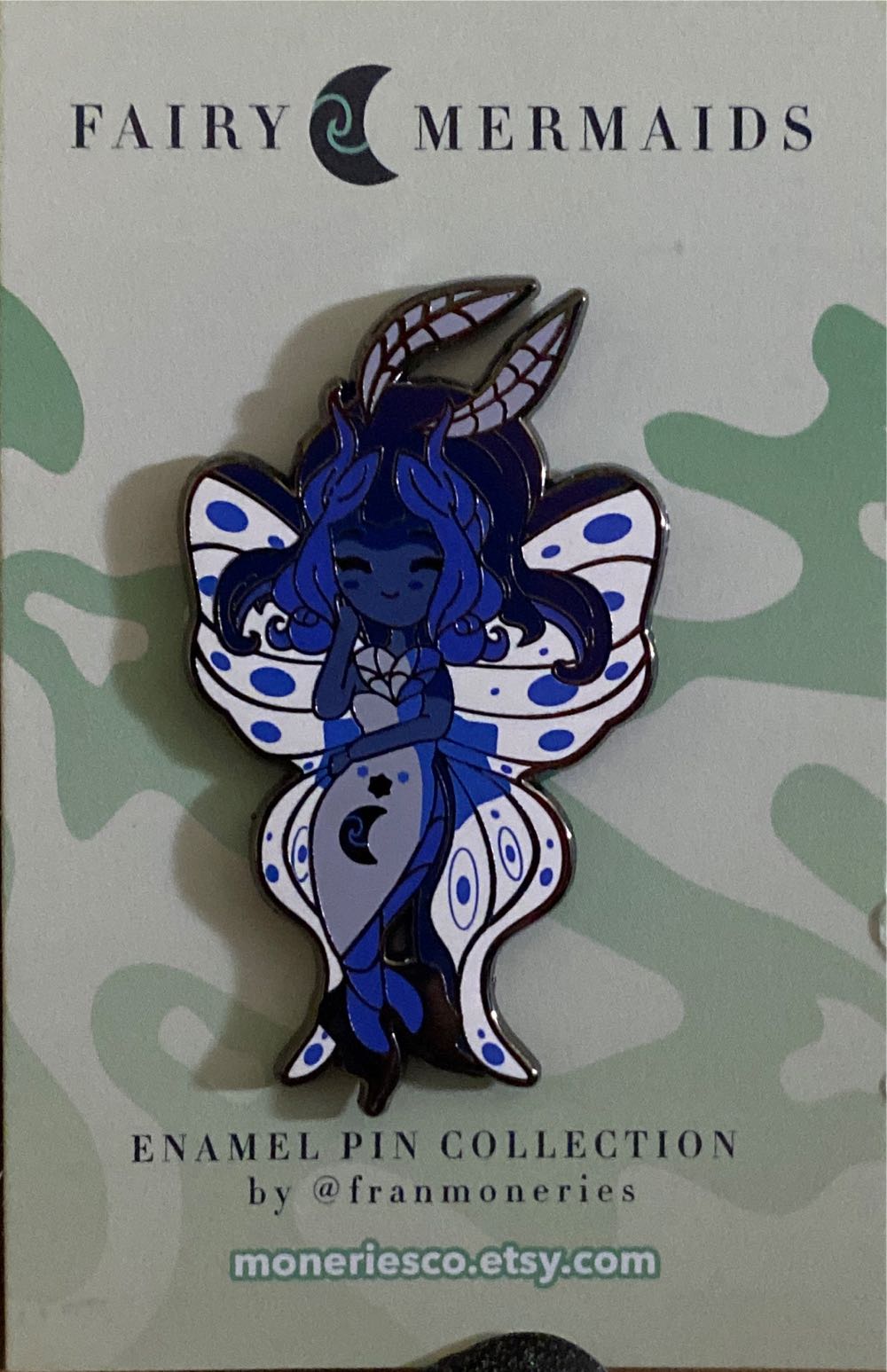 Aetias Luna - Winter  pin collectible - Main Image 2