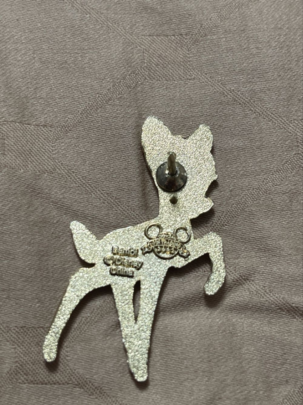 Bambi - Disney Parks Pin - Rack pin collectible [Barcode 400109003252] - Main Image 2