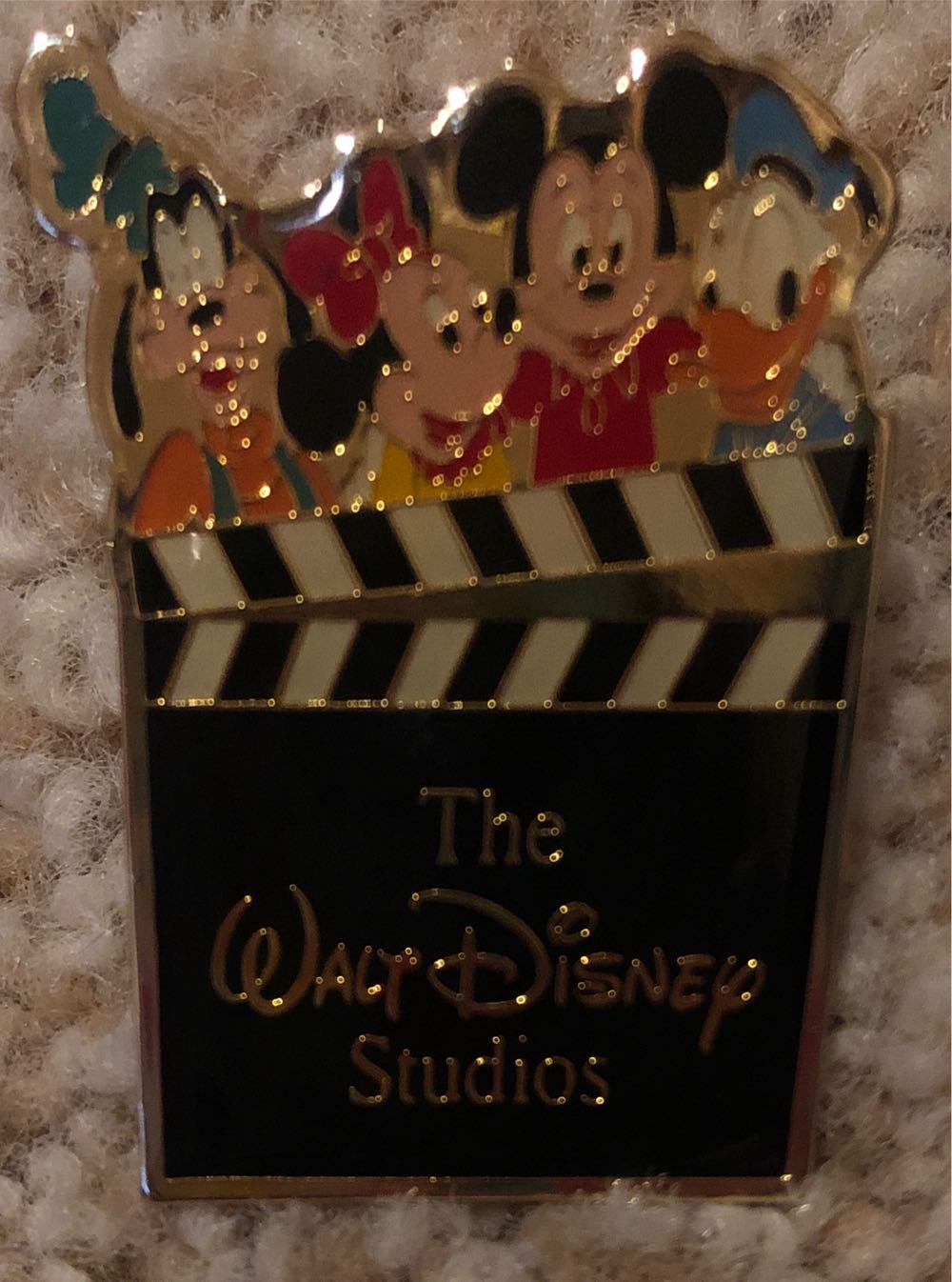 Disney  pin collectible - Main Image 2