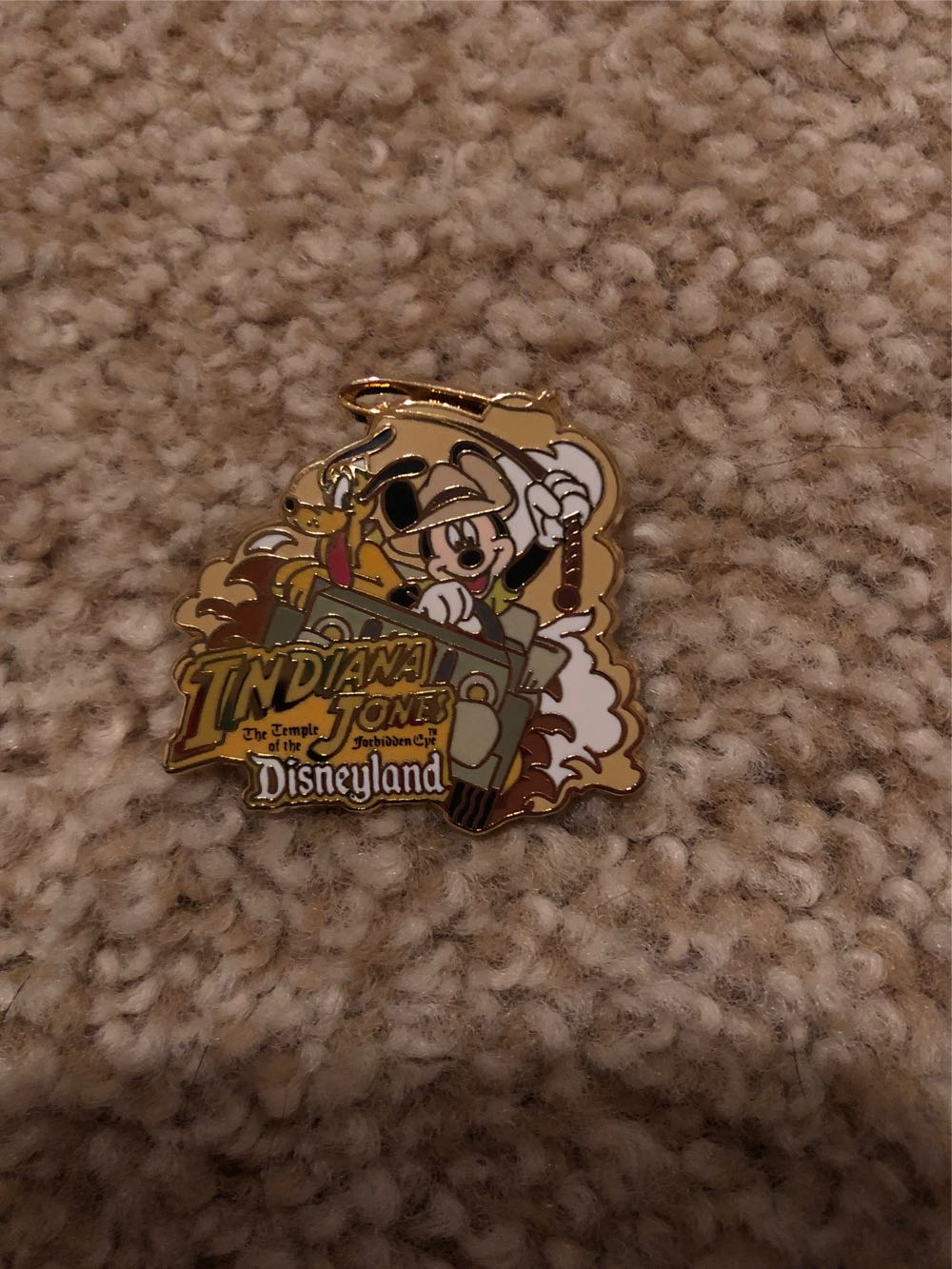 Disney   pin collectible - Main Image 3