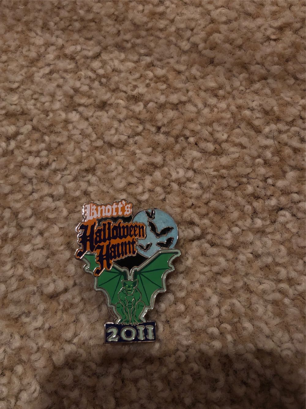 Knotts Scary Farm  pin collectible - Main Image 3