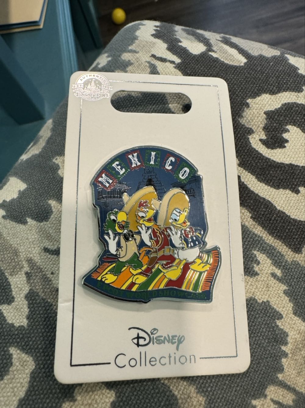 Mexico World Showcase Three Caballeros  pin collectible [Barcode 400934113430] - Main Image 2