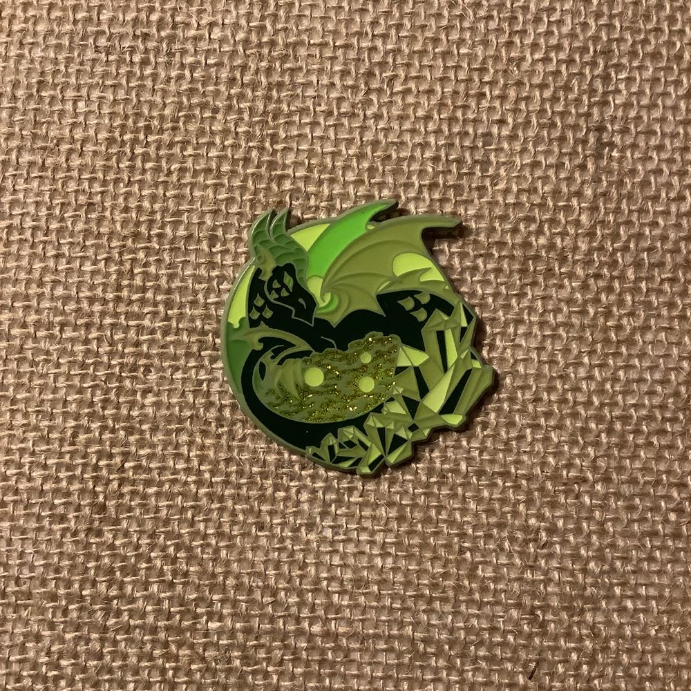 Alice In Wonderland Keyhole Pin