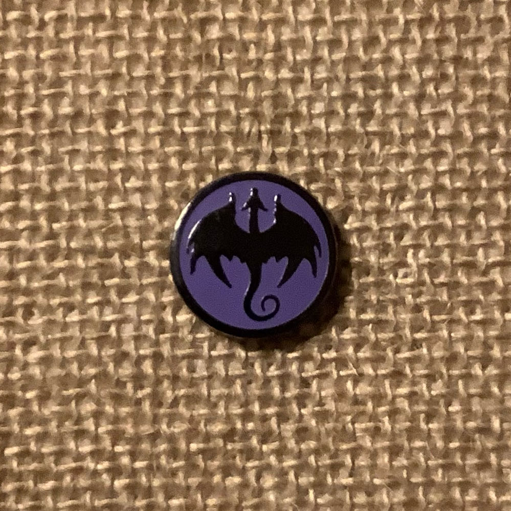 The Hunchback Of Notre Dame 25th Anniversary (Victor, Hugo And Laverne) - Disney Parks Limited Edition Pin