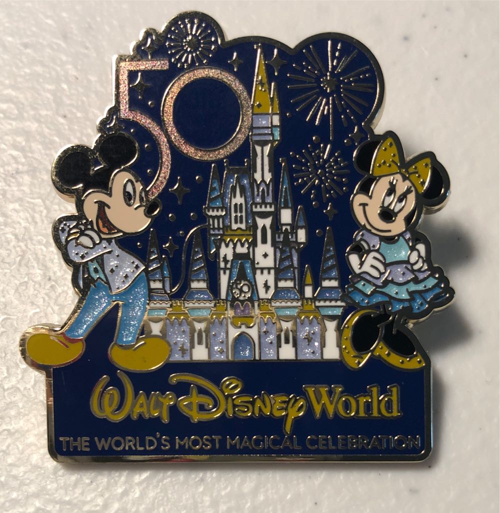 2021 - Walt Disney World 50th Anniversary Celebration Collection - Mickey & Minnie Fireworks - Common pin collectible [Barcode 400939713475] - Main Image 3