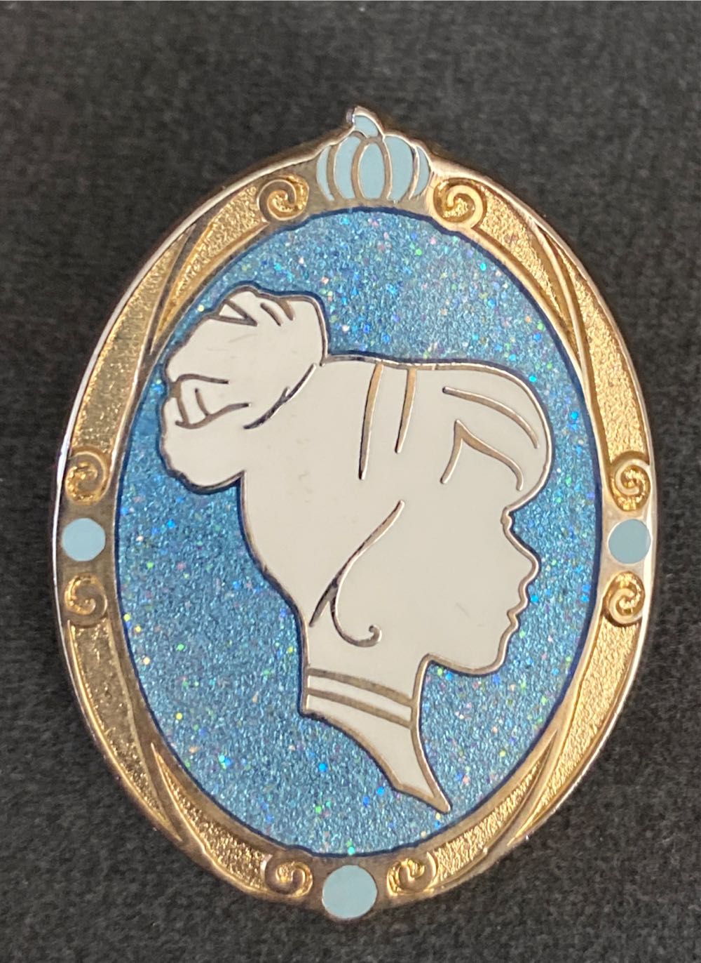 Cinderella Cameo - Princess Cameos pin collectible - Main Image 1
