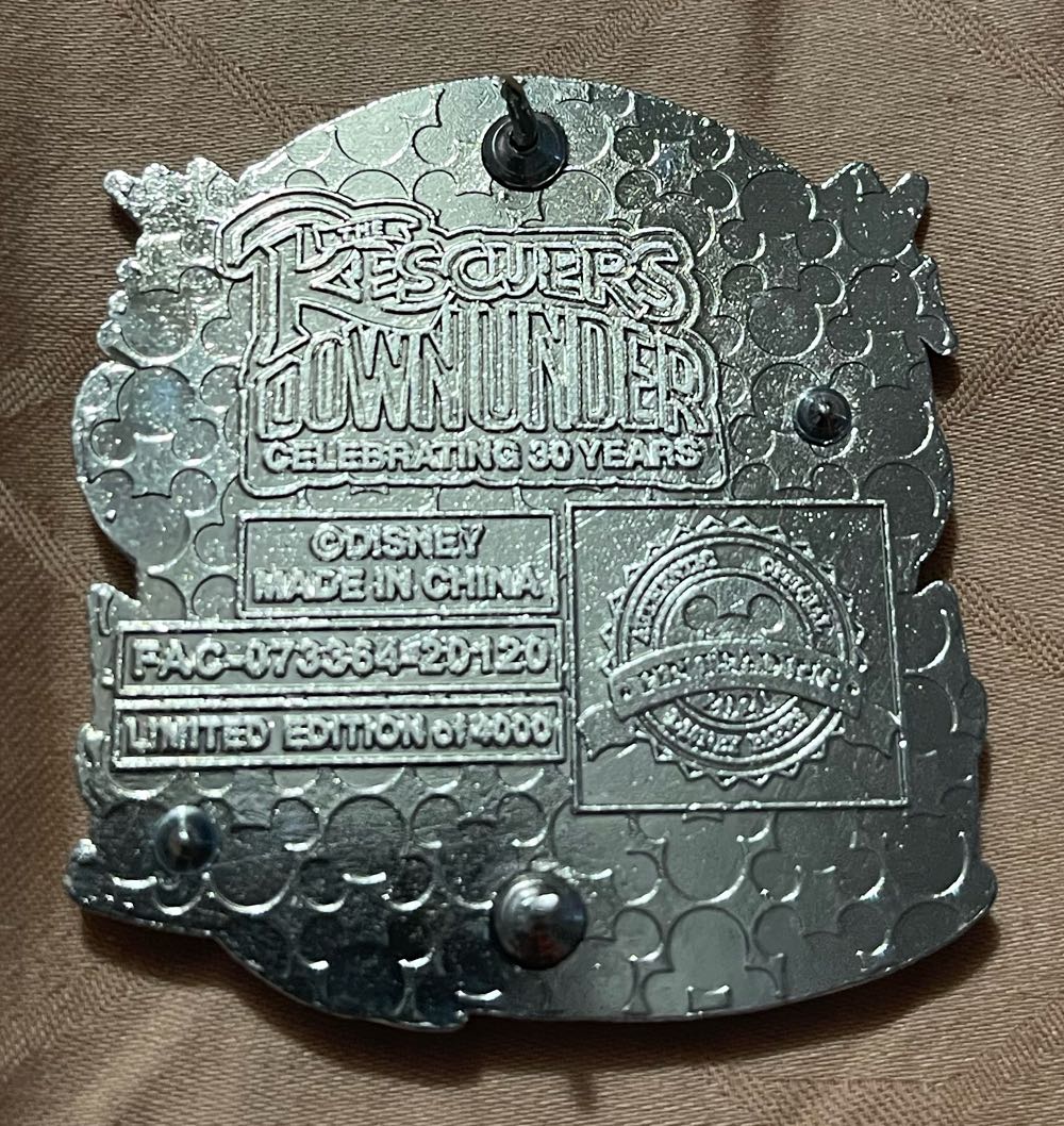 The Rescuers Down Under 30th Anniversary (Jake, Bernard And Bianca) - Disney Parks Limited Edition Pin - Rack pin collectible [Barcode 400927413318] - Main Image 3
