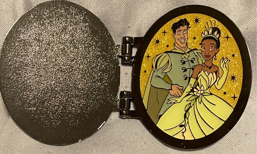 Mystery Princess Locket- Tiana  pin collectible - Main Image 2