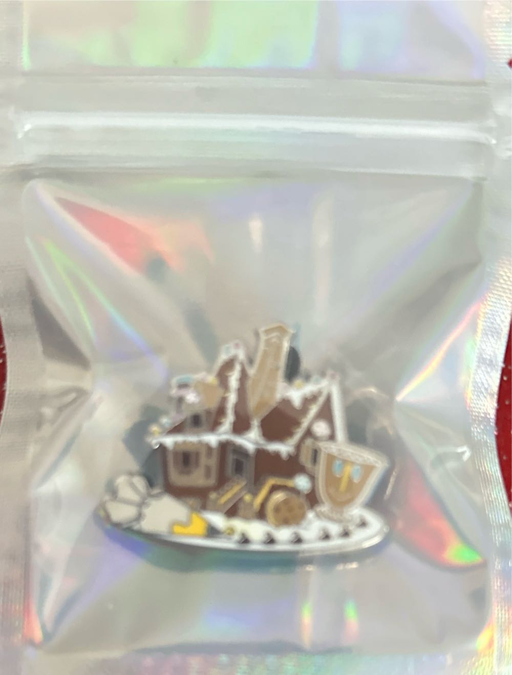 Ginger Bread House Mystery Pin - chip  pin collectible [Barcode 400943365349] - Main Image 2