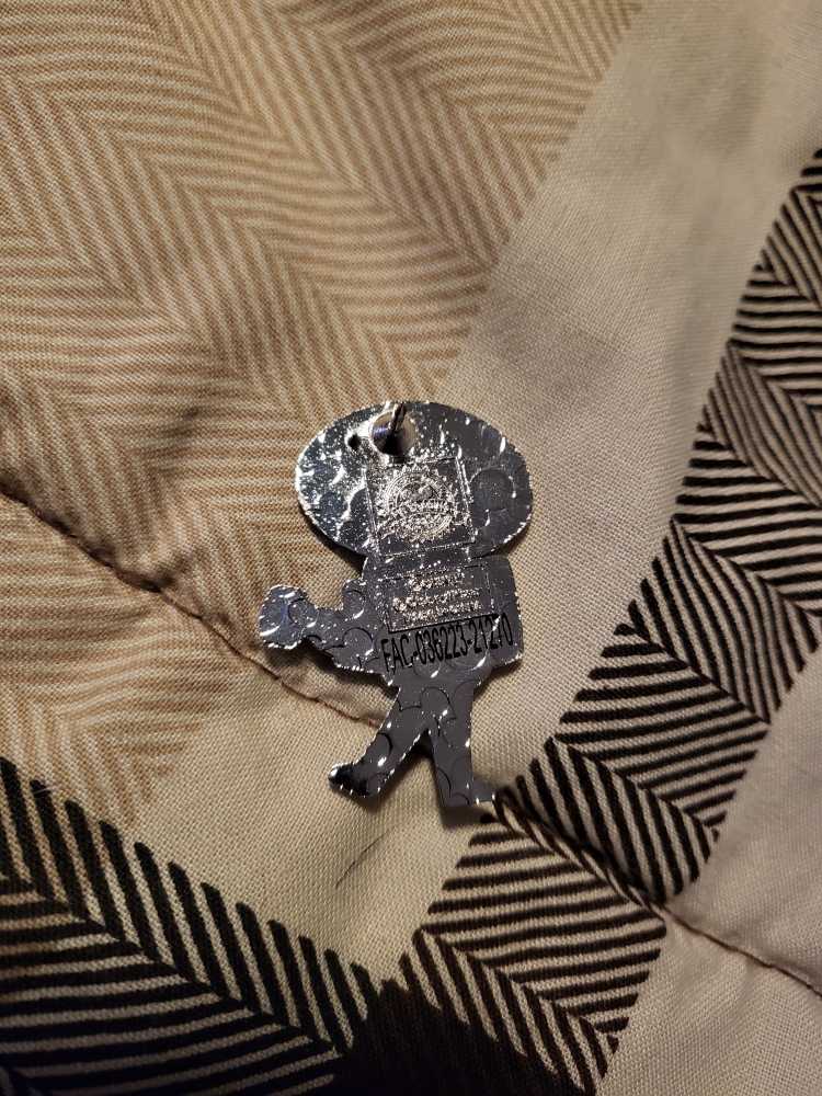 Ernesto Remember Me Coco Mystery - Coco Mystery Pin pin collectible - Main Image 2