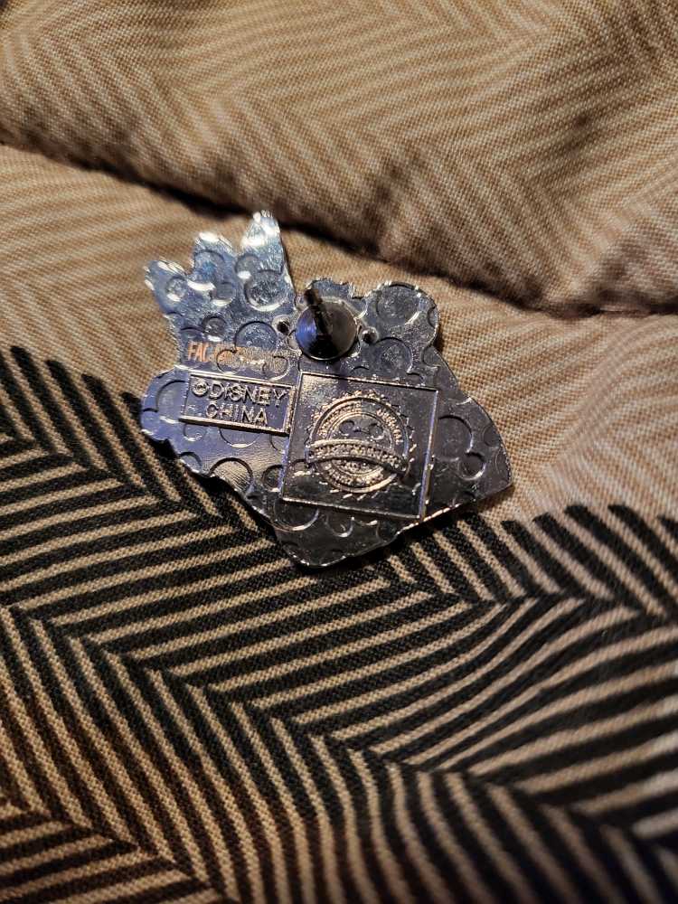 Kermit the Frog the Car | Disney Racers Mystery Pin Pack - Disney Racers Mystery Pack pin collectible - Main Image 2