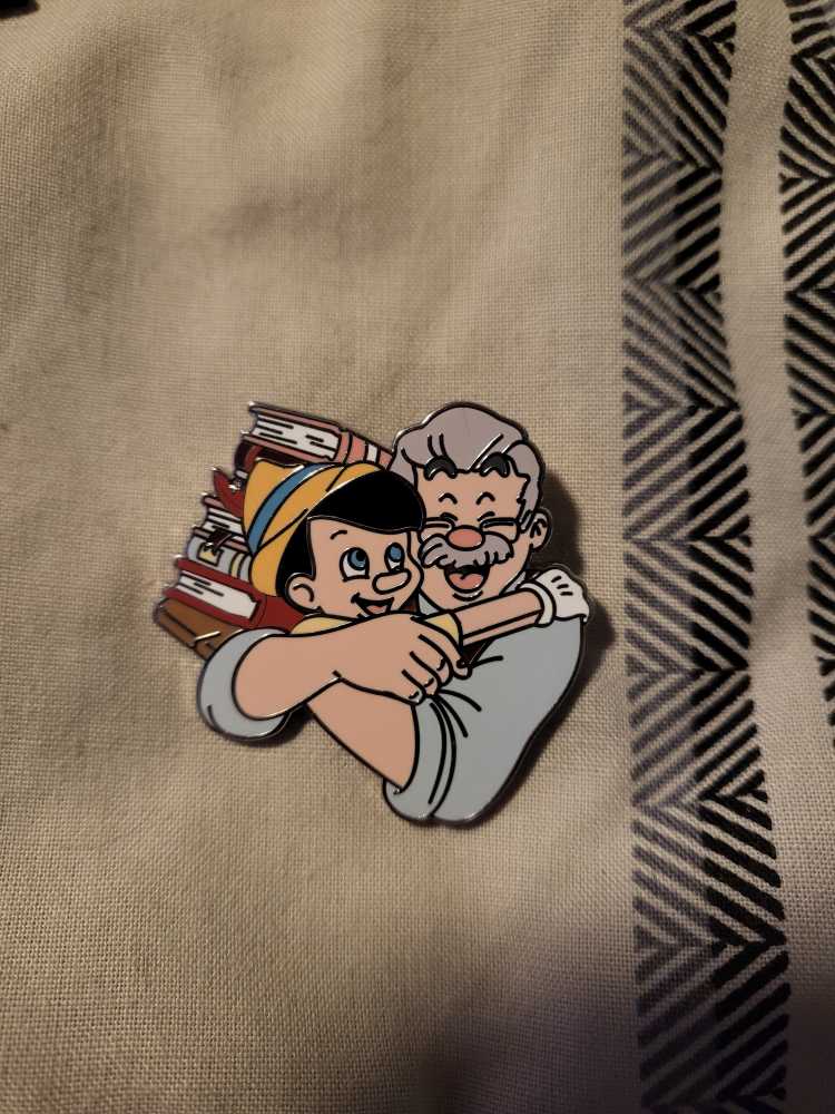 Wdw 50th Attraction Crest Swiss Family Island Treehouse