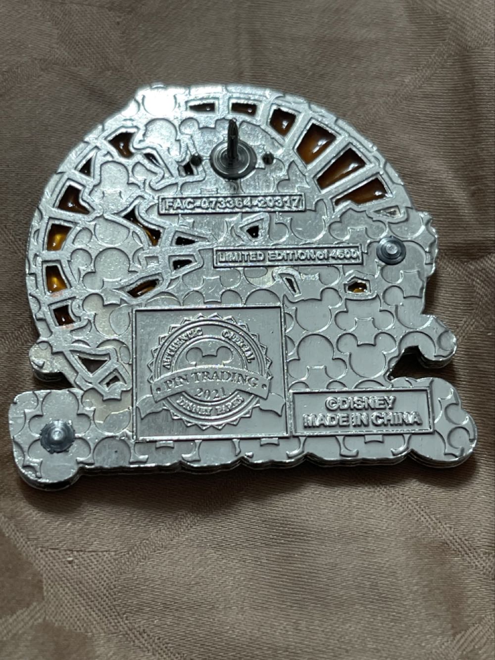 101 Dalmatians Fine And Dandy Disney Le Pin - Rack pin collectible [Barcode 400944715020] - Main Image 4