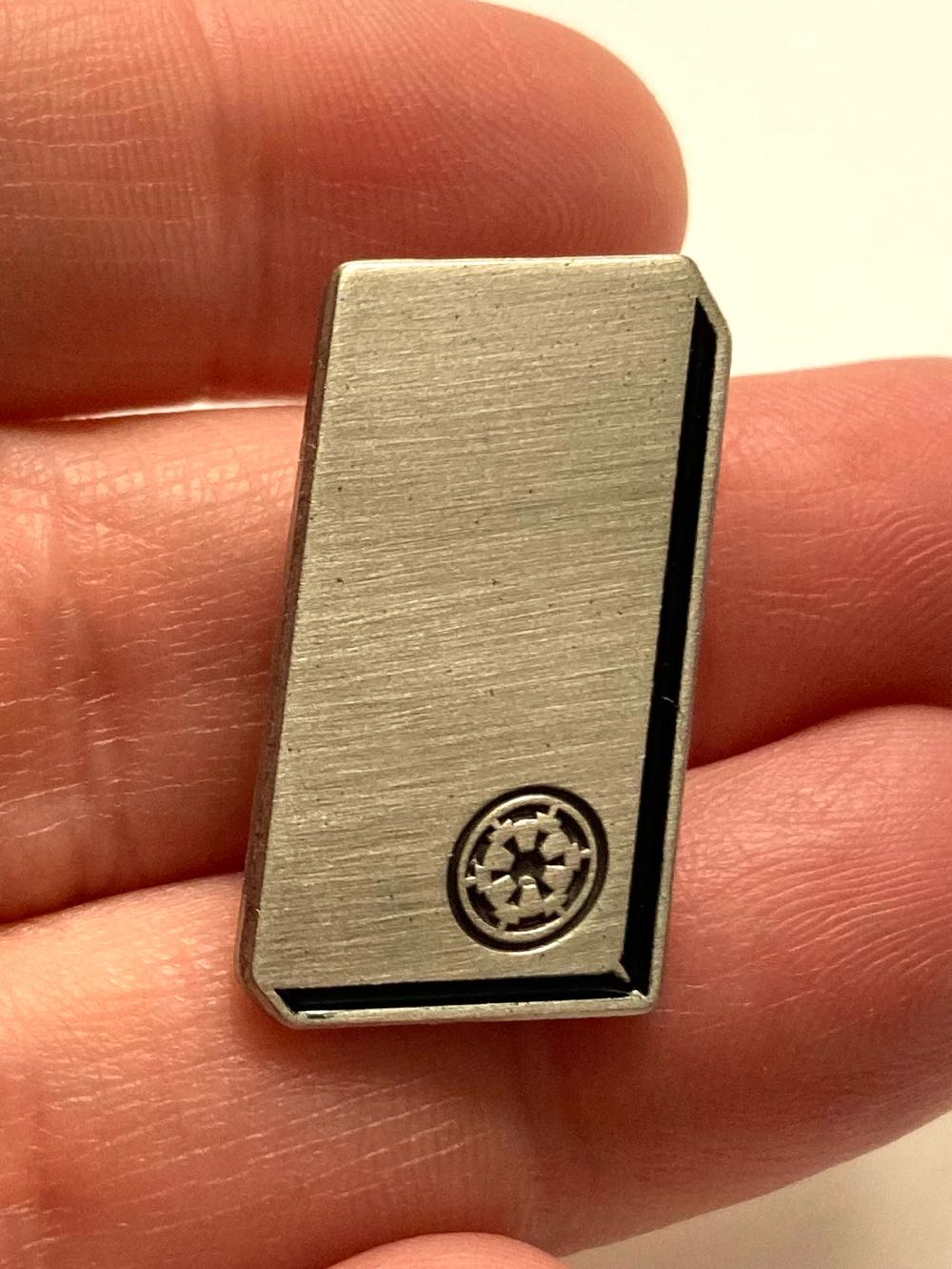 Star Wars, Basker Steel Block  pin collectible - Main Image 2