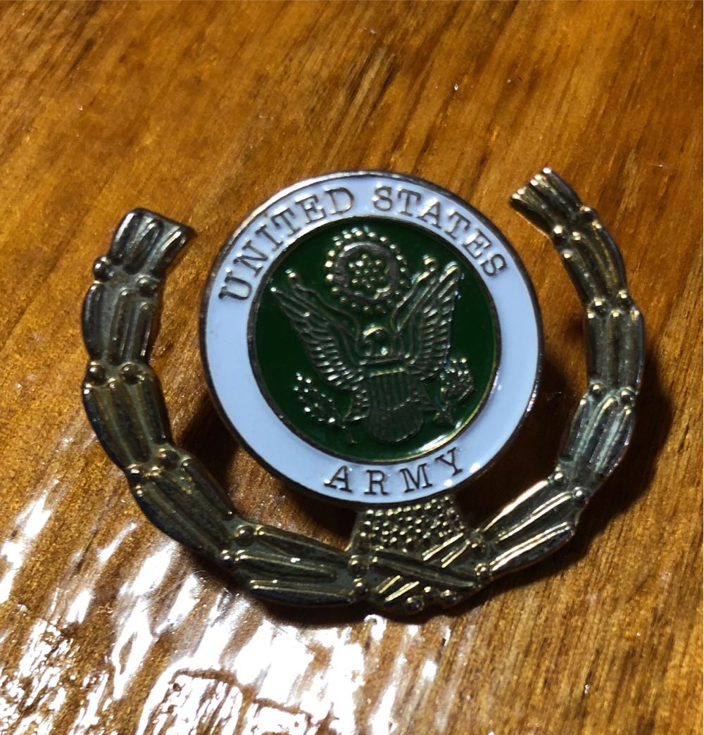 Vault-Tec Collectible Badge Set