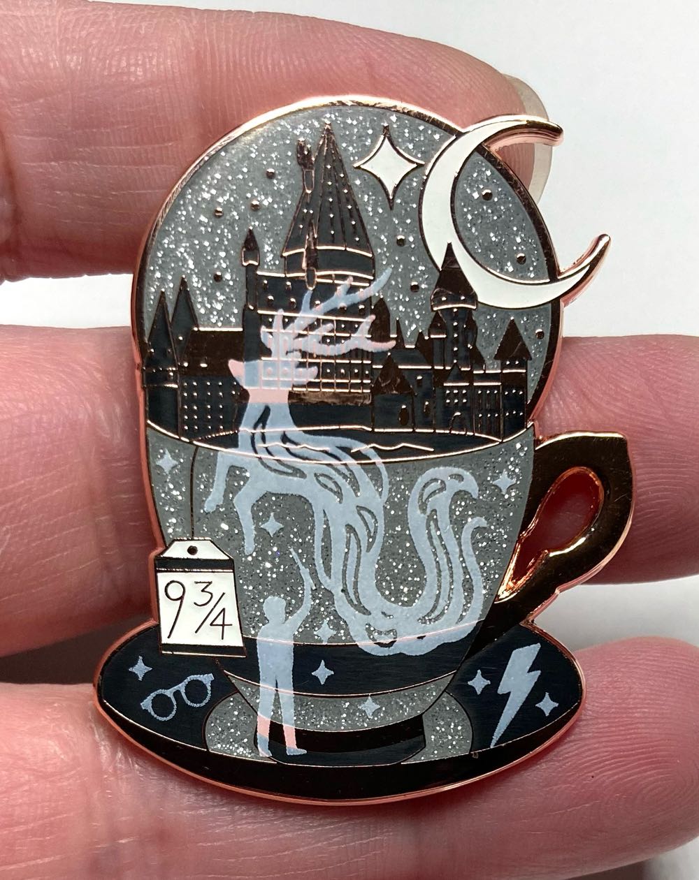 Figpin Disney Villians Evil Queen Glitter Target Exclusive Hand