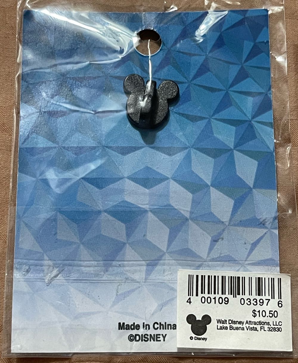 The Rescuers “Family Gathering 2004” - Disney Cast Exclusive Limited Edition Pin - Cast Member Exclusive pin collectible [Barcode 400109033976] - Main Image 2