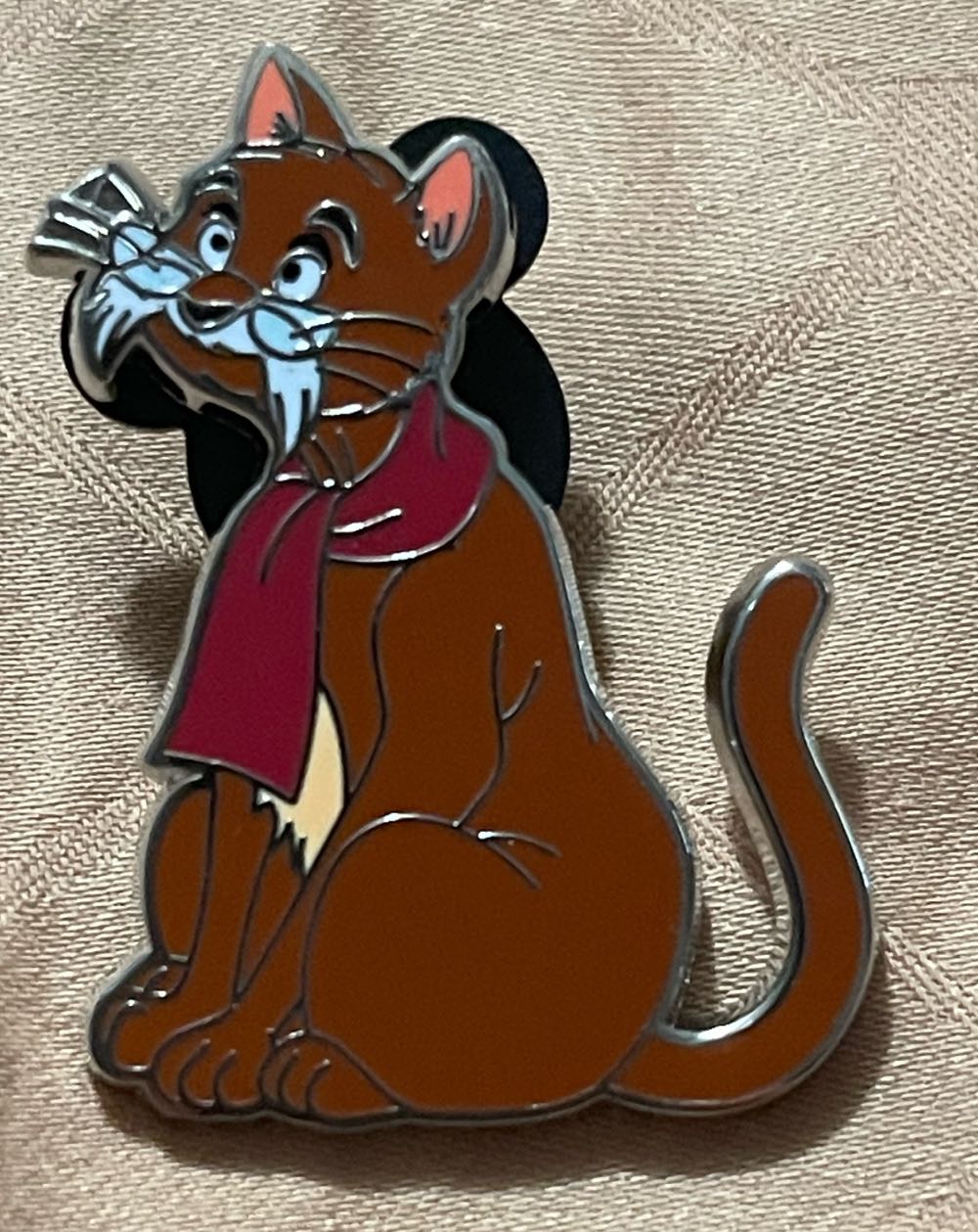 Rufus “Cats” Booster - Disney Parks Pin - Booster pin collectible - Main Image 1