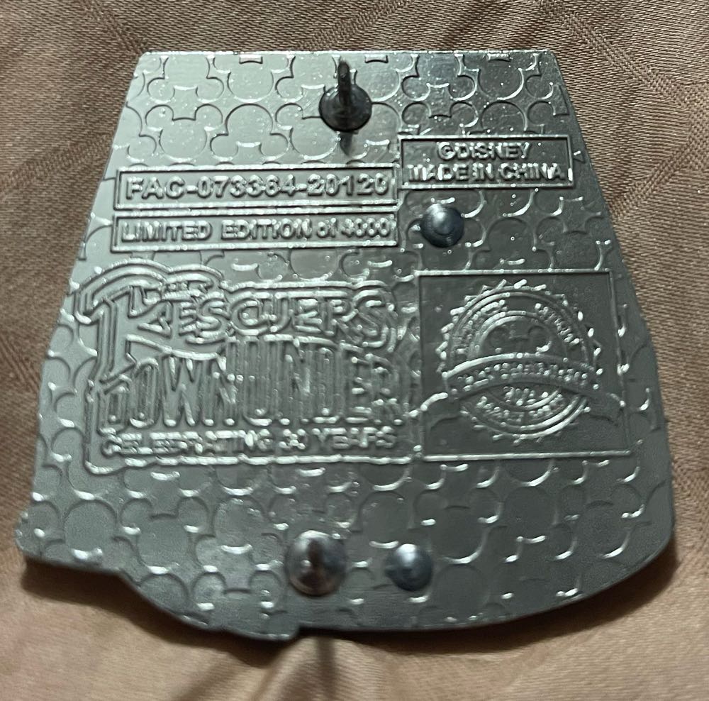 The Rescuers Down Under 30th Anniversary (McLeach, Cody And Joanna) - Disney Parks Limited Edition Pin - Rack pin collectible [Barcode 400927313557] - Main Image 3
