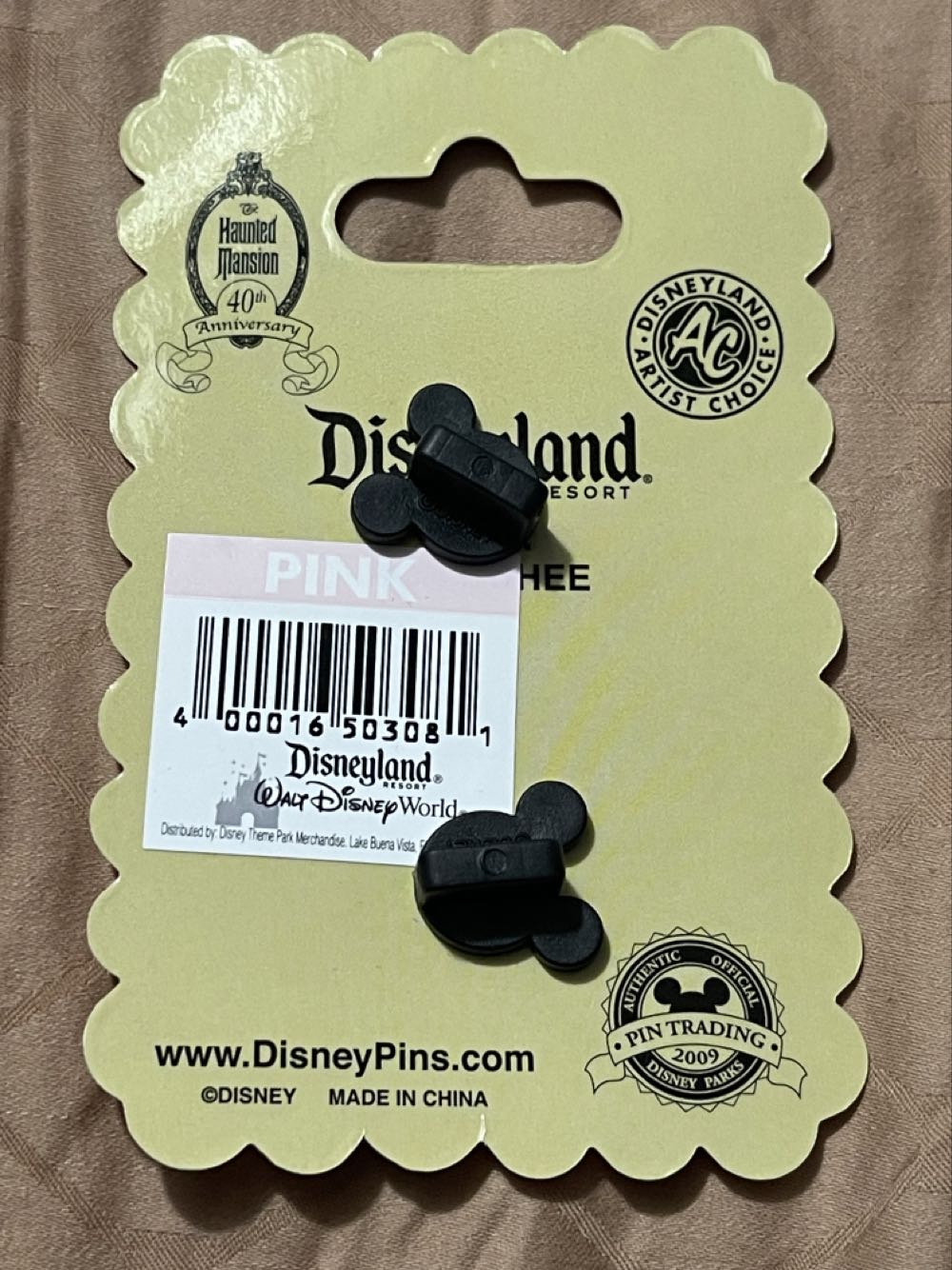 The Haunted Mansion 40th Anniversary (Constance With Her Second Husband) - Disneyland Limited Edition Pin - Rack pin collectible [Barcode 400016503081] - Main Image 3