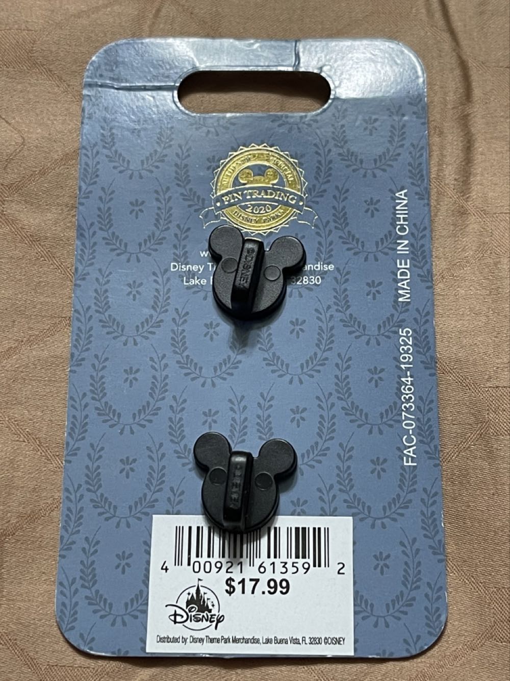 Lady And The Tramp 65th Anniversary (Lady Portrait) - Disney Store Limited Edition Pin - Rack pin collectible [Barcode 400921613592] - Main Image 2