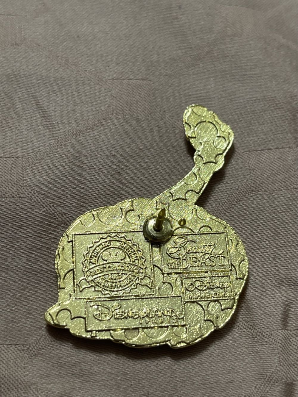 Odette “The Beauty And The Beast” Booster - Disneyland Paris Pin - Booster pin collectible [Barcode 2078010170530] - Main Image 2