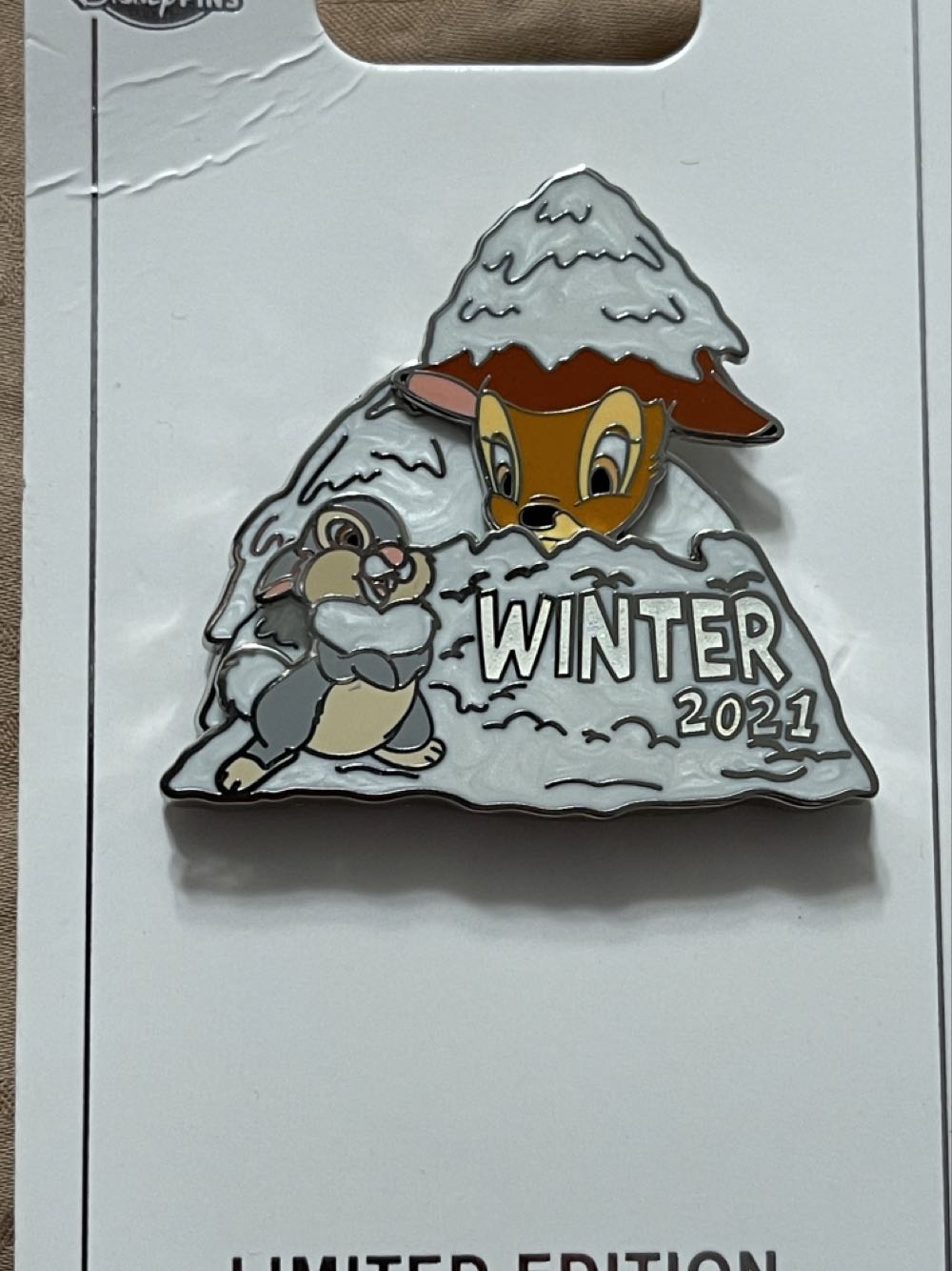 Bambi And Thumper In The Snow “Winter 2021” - Disney Parks Limited Edition Pin - Limited Edition pin collectible [Barcode 400944715013] - Main Image 2