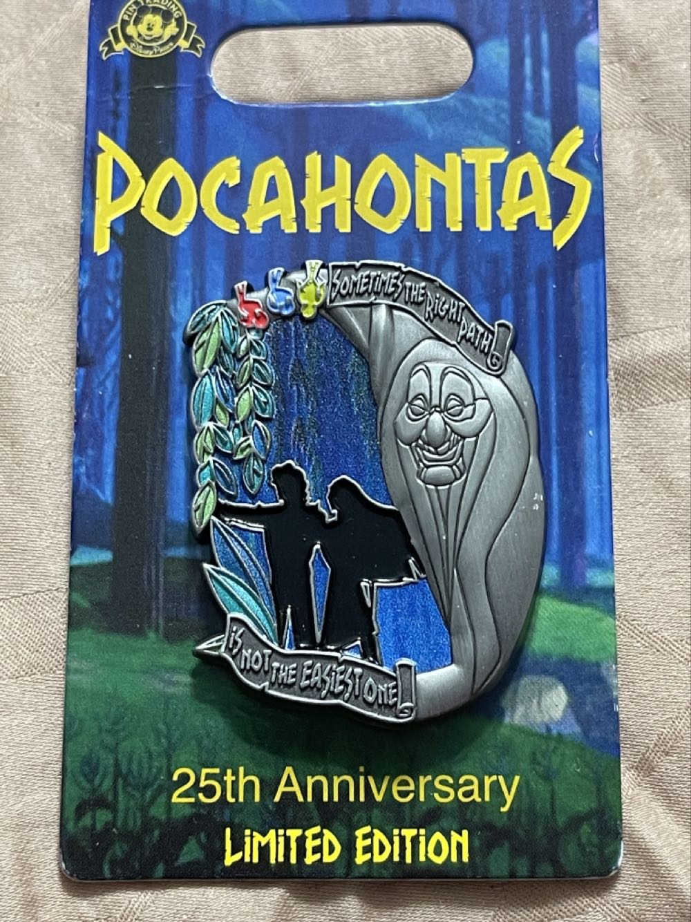 Pocahontas 25th Anniversary w/ John Smith & Grandmother Willow - 25th Anniversary pin collectible [Barcode 400917114003] - Main Image 1