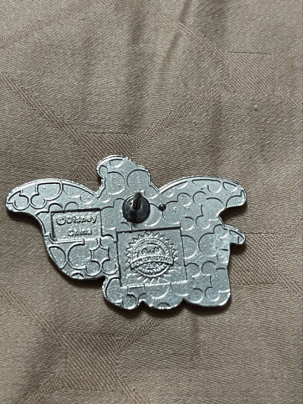 Dumbo Mini “Cute Animals” Booster - Disney Parks Pin - Booster pin collectible - Main Image 2