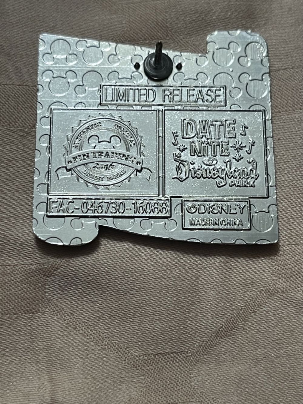 The Aristocats “Date Nite” Mystery Box - Disneyland Limited Release Pin - Mystery Box pin collectible [Barcode 400000463483] - Main Image 2