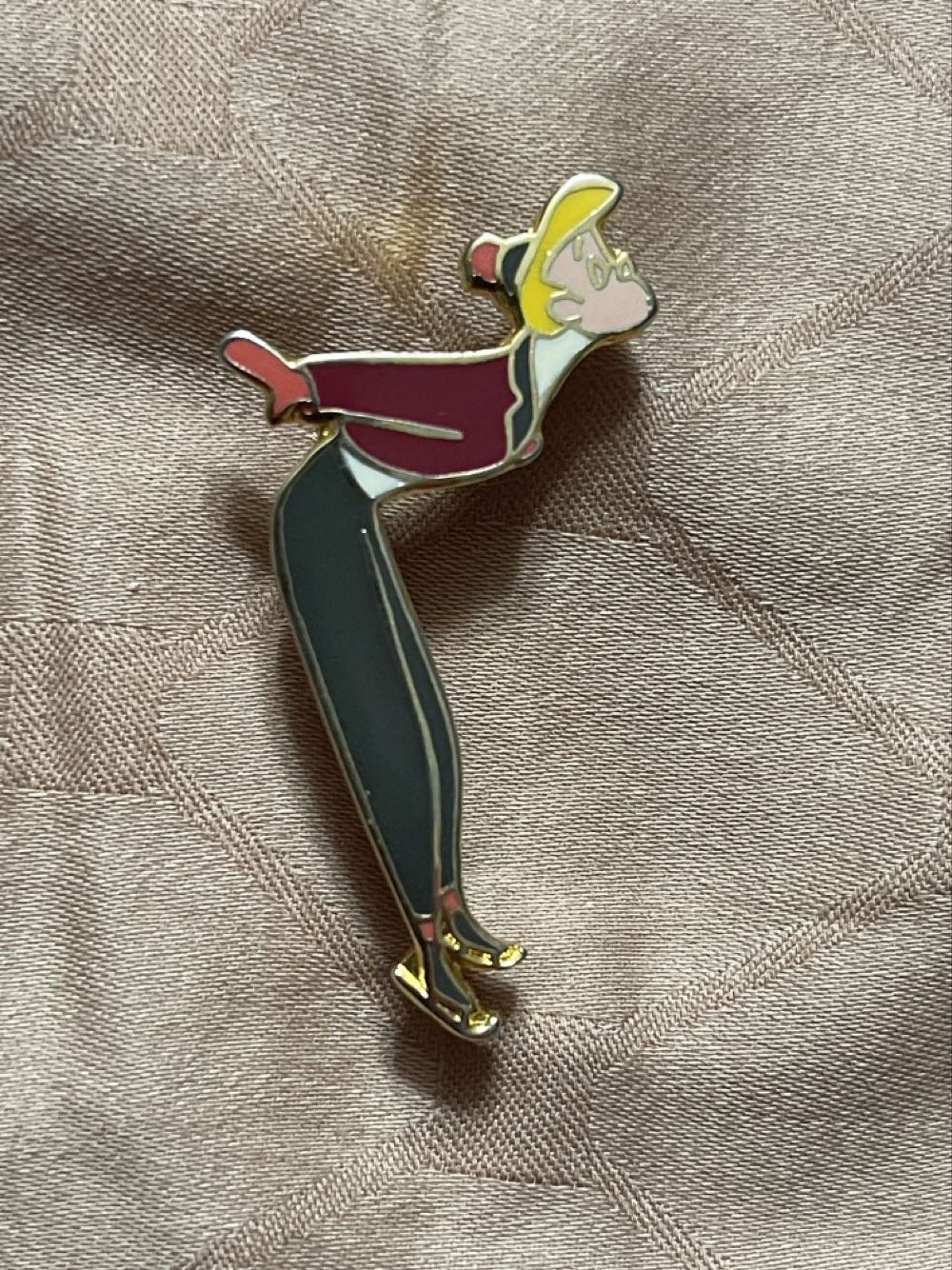 Once Upon A Wintertime “Kissing Sweethearts” Box Set (Melody Time) - Disney Store Limited Edition Pin - Rack pin collectible - Main Image 4
