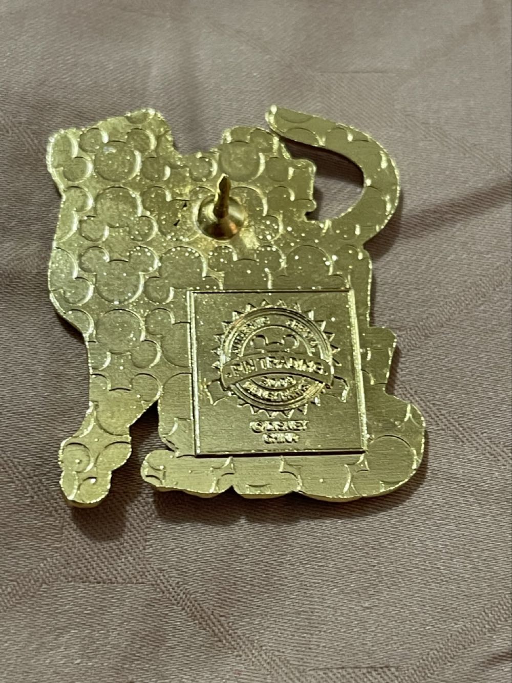 Duchess And O’Malley “The Aristocats” Booster - Disney Parks Pin - Booster pin collectible [Barcode 400109107349] - Main Image 2