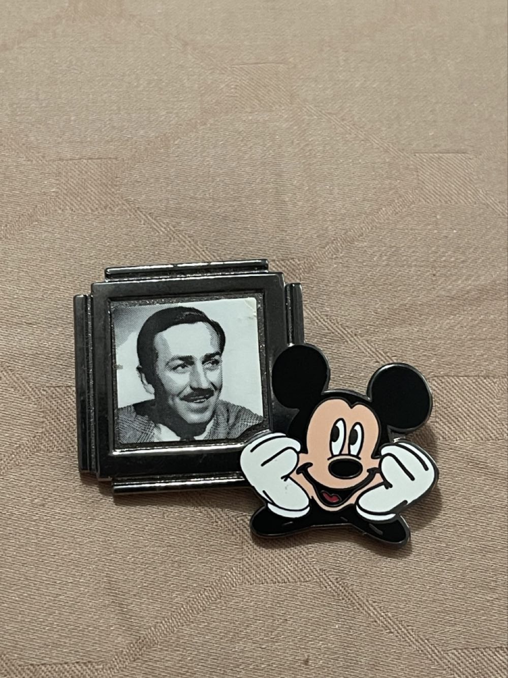 Disney Merida Castle Pin Brave Castle Collection Limited Pin New With Card