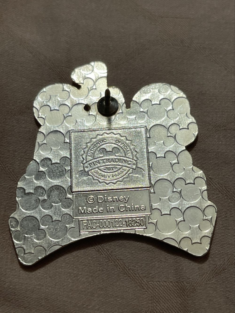 Disneyland (Mickey Mouse And Castle) - Disneyland Pin - Rack pin collectible [Barcode 400020954404] - Main Image 4